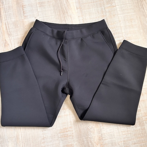Uniqlo Men's Black Ultra Stretch Active Jogger Pants Sz: XL. 30" Inseam 3 pocket - Picture 6 of 6